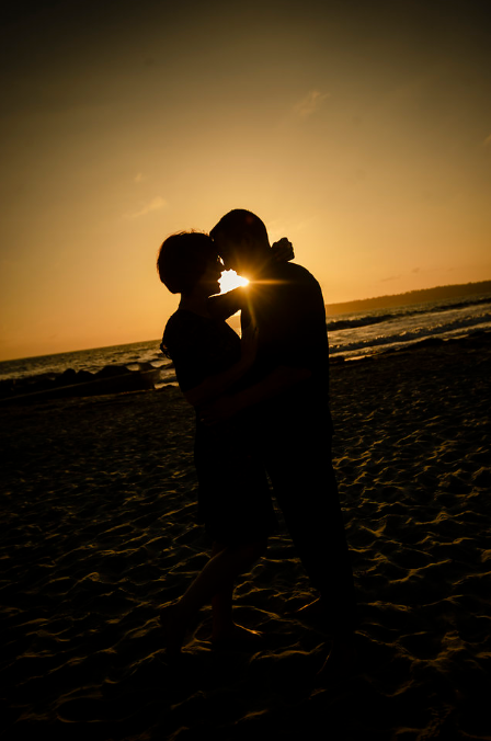 couple in front of sunset brant bender photography