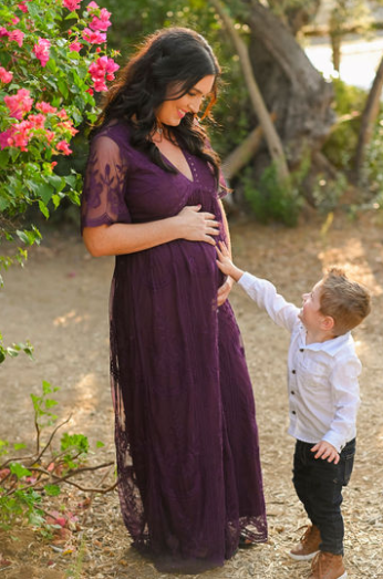 maternity photos mom and toddler